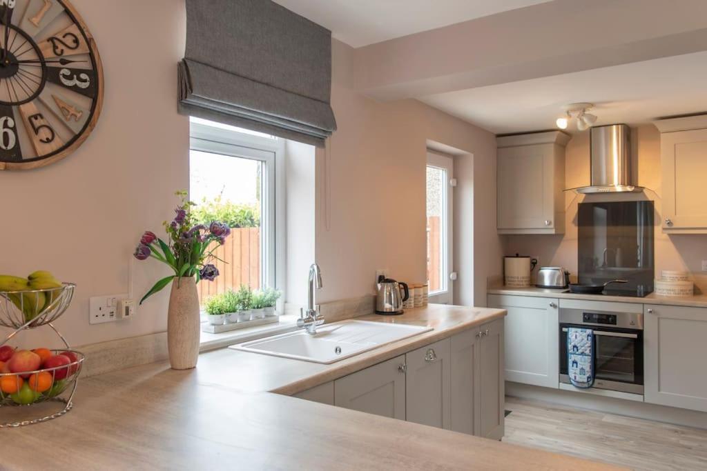 Snowdrop Cottage Seahouses Exterior photo